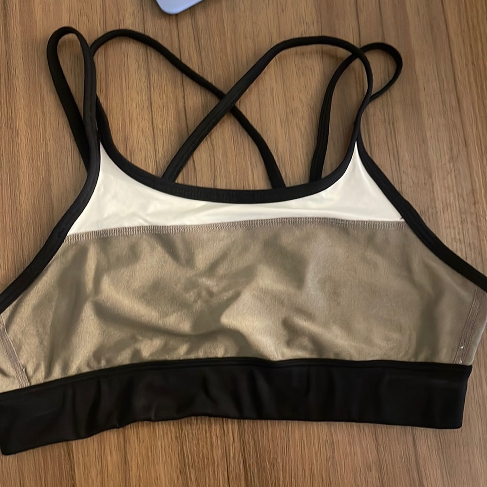 Alala sports bra